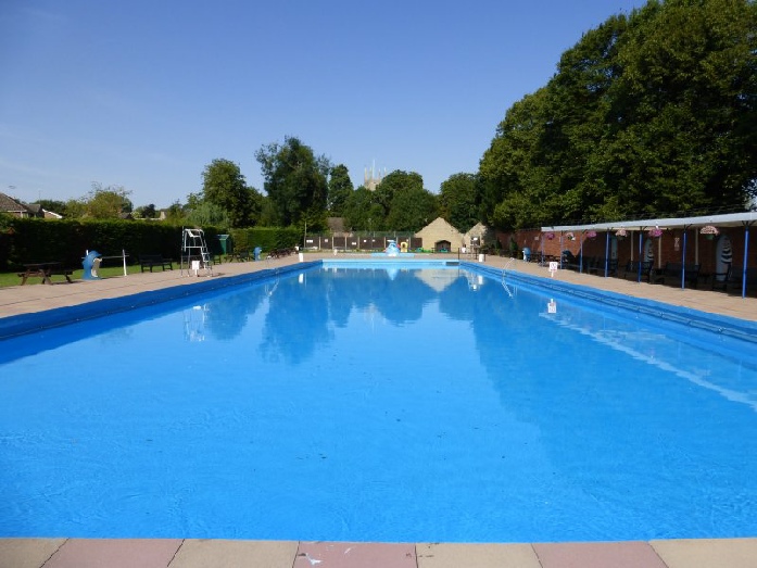 swimmingpool